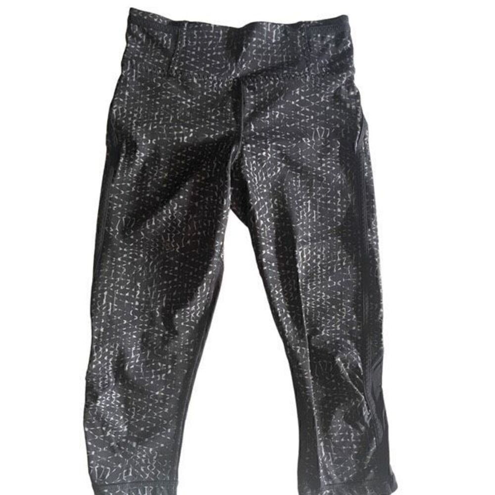 Lululemon Athletica Capri Pant